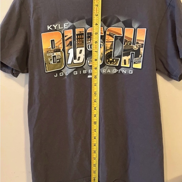 Kyle Busch M&M’s Shirt Joe Gibbs Racing Size Medium 2017 - Picture 5 of 10